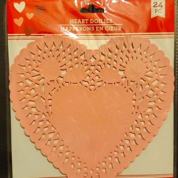 Heart Shaped Doilies-Pink-2 packs (Total 48 Doilies) - Picture 3 of 4